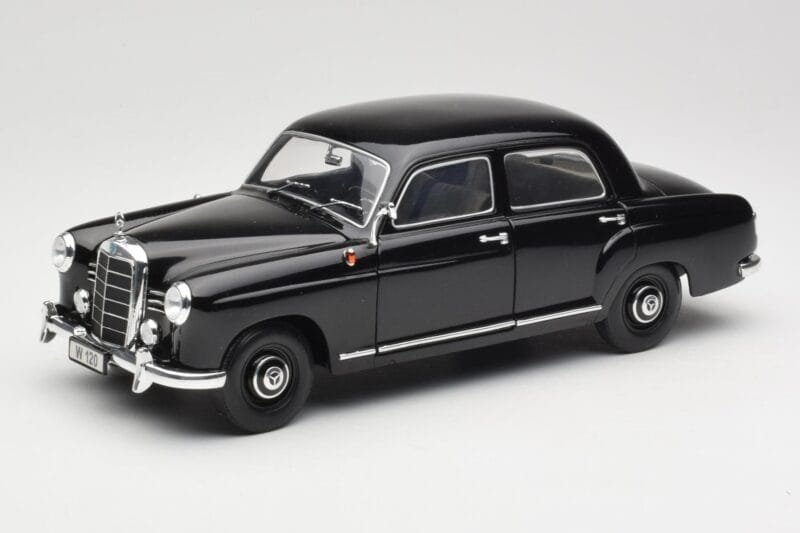 Mercedes 180 W120 Ponton Čierny Revell 1:18 08973 Kov