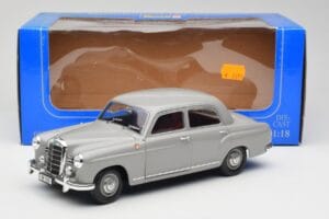 Mercedes 180 W120 Ponton Graphite Grey Revell 1:18 08974 Kov – obrázok 8 z 8