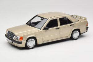 Mercedes 190E W201 2.3-16 Smoke Silver Metallic Norev 1:18 183831 Kov