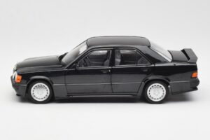 Mercedes 190E 2.3-16 W201 Čierny Edícia Dealer Norev 1:18 B66040663 Kov – obrázok 4 z 8