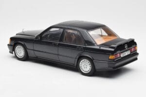 Mercedes 190E 2.3-16 W201 Modročierny Metallic AUTOart 1:18 76122 Kov – obrázok 7 z 8