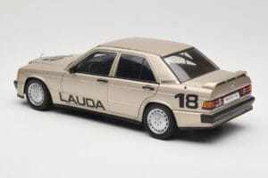 Mercedes 190E 2.3-16 W201 #1 N. Lauda Race of Champions Nurburgring 1984 AUTOart 1:18 88431 Kov – obrázok 7 z 8