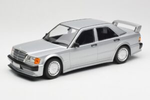 Mercedes 190E 2.5-16 EVO 1 W201 Strieborný Minichamps 1:18 155036001 Kov