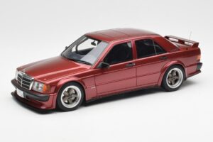 Mercedes 190E 2.5-16 W201 RAUH-Welt Republik Červený Otto 1:18 OT1083 Živica