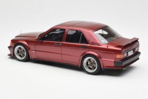 Mercedes 190E 2.5-16 W201 RAUH-Welt Republik Červený Otto 1:18 OT1083 Živica – obrázok 5 z 6