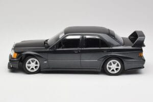 Mercedes 190E W201 2.5-16 EVO 2 Čierny Metallic Minichamps 1:18 155036100 Kov – obrázok 3 z 6