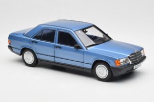 Mercedes 190E W201 Diamond Modrý Edícia Dealer Norev 1:18 B66040661 Kov – obrázok 6 z 8