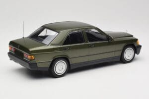 Mercedes 190E W201 Zelený Metalíza Minichamps 1:18 155037001 Kov – obrázok 2 z 6
