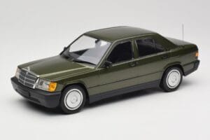 Mercedes 190E W201 Zelený Metalíza Minichamps 1:18 155037001 Kov