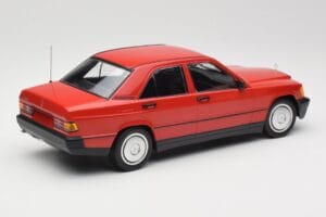 Mercedes 190E W201 Červený Minichamps 1:18 155037000 Kov – obrázok 2 z 6