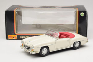 Mercedes 190SL Biely Maisto 1:18 50274 Kov – obrázok 8 z 8