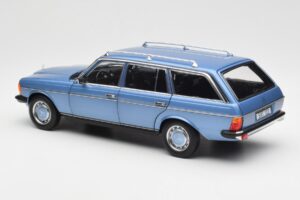 Mercedes 200 S123 T-Model Diamond Modrý Edícia Dealer Norev 1:18 B66040671 Kov – obrázok 7 z 8