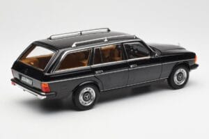 Mercedes 200 T S123 Čierny Norev 1:18 183735 Kov – obrázok 3 z 8
