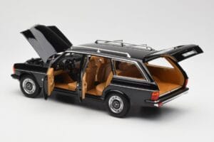 Mercedes 200 T S123 Čierny Norev 1:18 183735 Kov – obrázok 5 z 8