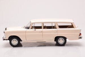 Mercedes 200 Universal W110 Krémový Norev 1:18 183709 Kov – obrázok 4 z 8