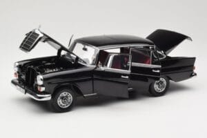 Mercedes 200 W110 Čierny Norev 1:18 183574 Kov – obrázok 2 z 8