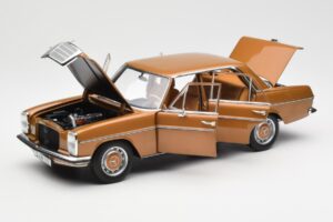 Mercedes 200 W115 Bycane Zlatý Edícia Dealer Norev 1:18 B66040665 Kov – obrázok 2 z 8