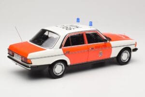 Mercedes 200 W123 Sanitka Biely Norev 1:18 183834 Kov – obrázok 5 z 8