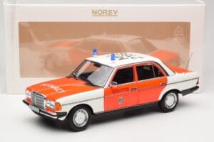 Mercedes 200 W123 Sanitka Biely Norev 1:18 183834 Kov – obrázok 8 z 8
