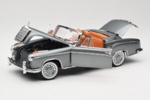 Mercedes 220 SE W128 Kabriolet Grey Metallic Sun Star 1:18 3352-M1 Kov – obrázok 2 z 8