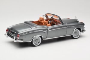 Mercedes 220 SE W128 Kabriolet Grey Metallic Sun Star 1:18 3352-M1 Kov – obrázok 3 z 8