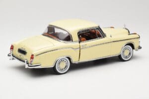 Mercedes 220 SE W128 Coupe Béžový Sun Star 1:18 3562 Kov – obrázok 3 z 8