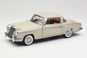 Mercedes 220 SE W128 Coupe Svetlo Šedý Sun Star 1:18 3568 Kov