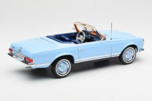 Mercedes 230 SL W113 Pagoda Horizon Modrý Edícia Dealer Norev 1:18 B66040633 Kov – obrázok 4 z 10