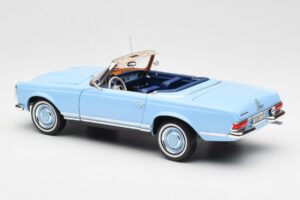 Mercedes 230 SL W113 Pagoda Horizon Modrý Edícia Dealer Norev 1:18 B66040633 Kov – obrázok 9 z 10