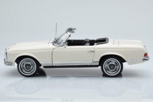 Mercedes 230 SL W113 Pagoda Biely Limitovaná Edícia Norev 1:18 183768 Kov – obrázok 4 z 9