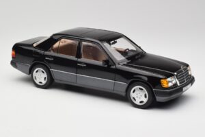 Mercedes 230E W124 AMG Wheels Čierny Limitovaná Edícia Norev 1:18 183950 Kov – obrázok 6 z 12