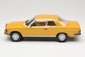 Mercedes 280 CE C123 Sahara Yellow Norev 1:18 183985 Kov – obrázok 3 z 6