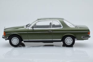 Mercedes 280 CE W123 Coupe Zelený Norev 1:18 183704 Kov – obrázok 3 z 6