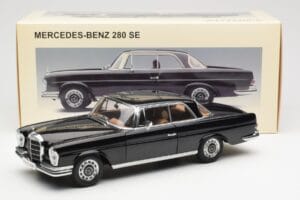 Mercedes 280 SE W111 Coupe Čierny AUTOart 1:18 76286 Kov – obrázok 8 z 8