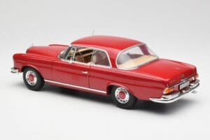 Mercedes 280 SE W108 Červený Norev 1:18 193527 Kov – obrázok 7 z 8