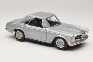 Mercedes 280 SL W113 Berlina Strieborný Techno Giodi 1:18 F14051030 Kov – obrázok 6 z 8