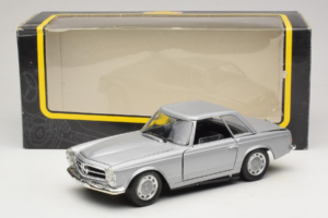 Mercedes 280 SL W113 Berlina Strieborný Techno Giodi 1:18 F14051030 Kov – obrázok 8 z 8