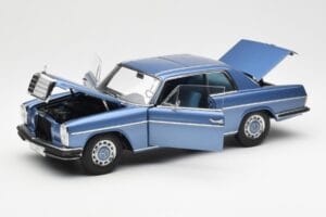Mercedes 280C/8 W114 Coupe Modrý Metallic AUTOart 1:18 76187 Kov – obrázok 2 z 8