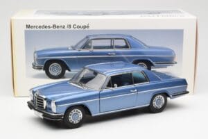 Mercedes 280C/8 W114 Coupe Modrý Metallic AUTOart 1:18 76187 Kov – obrázok 8 z 8