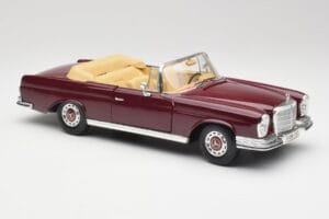 Mercedes 280SE W108 Bordeaux Červený Maisto 1:18 31811 Kov – obrázok 6 z 8