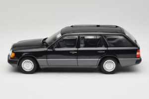 Mercedes 300 D W124 Kombi Čierny Norev 1:18 183960 Kov – obrázok 4 z 8