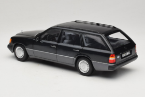Mercedes 300 D W124 Kombi Čierny Norev 1:18 183960 Kov – obrázok 7 z 8