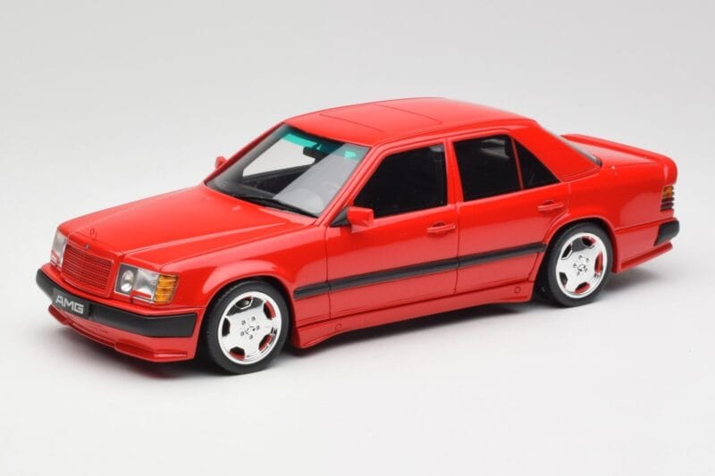 Mercedes 300E W124 6.0 AMG Signal Červený Otto 1:18 OT1104 Živica