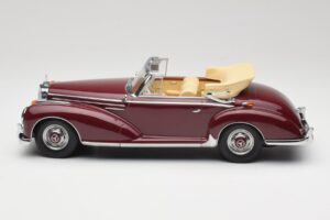 Mercedes 300 SC W188 Kabriolet Tmavo Červený KK-Scale 1:18 KKDC180942 Kov – obrázok 3 z 6
