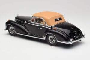 Mercedes 300 SC W188 Kabriolet Softtop Čierny KK-Scale 1:18 KKDC180943 Kov – obrázok 5 z 6