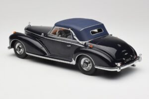 Mercedes 300 SC W188 Kabriolet Softtop Tmavo Modrý KK-Scale 1:18 KKDC180944 Kov – obrázok 5 z 6