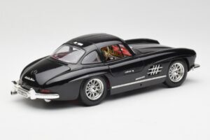 Mercedes 300 SL W198 Čierny Bburago 1:18 35791 Kov – obrázok 3 z 8