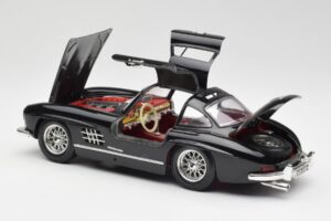 Mercedes 300 SL W198 Čierny Bburago 1:18 35791 Kov – obrázok 5 z 8
