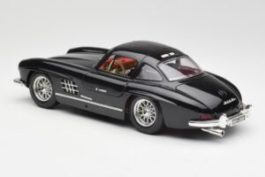 Mercedes 300 SL W198 Čierny Bburago 1:18 35791 Kov – obrázok 7 z 8