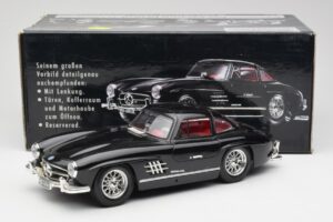 Mercedes 300 SL W198 Čierny Bburago 1:18 35791 Kov – obrázok 8 z 8
